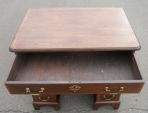 GEORGIAN SMALL INLAID MAHOGANY WRITING DESK - ADDITIONAL PHOTO 5