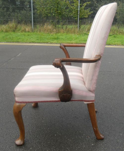 GEORGIAN STYLE WALNUT LIBRARY ARMCHAIR - ADDITIONAL PHOTO 1