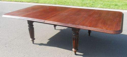 WILLIAM IV LARGE MAHOGANY EXTENDING DINING TABLE UNRESTORED - ADDITIONAL PHOTO 2