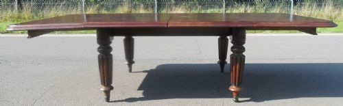 WILLIAM IV LARGE MAHOGANY EXTENDING DINING TABLE UNRESTORED - ADDITIONAL PHOTO 4