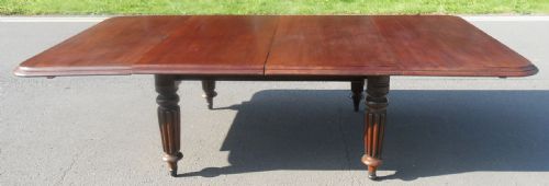 WILLIAM IV LARGE MAHOGANY EXTENDING DINING TABLE UNRESTORED - ADDITIONAL PHOTO 5