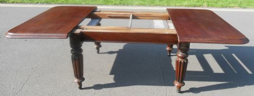 WILLIAM IV LARGE MAHOGANY EXTENDING DINING TABLE UNRESTORED - ADDITIONAL PHOTO 7