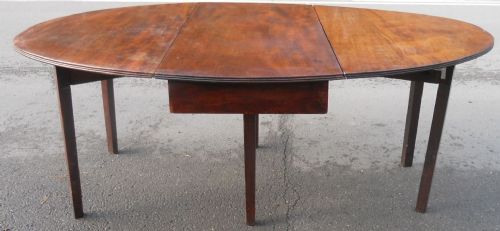 GEORGIAN MAHOGANY DROPLEAF DINING TABLE TO SEAT EIGHT - ADDITIONAL PHOTO 5