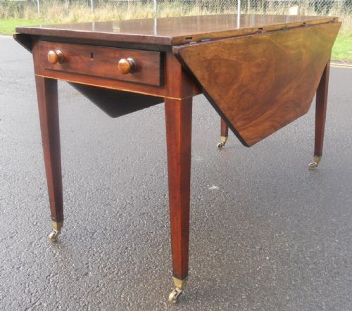 GEORGIAN MAHOGANY DROPLEAF PEMBROKE DINING TABLE - ADDITIONAL PHOTO 1