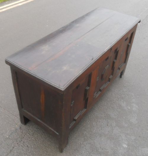 ANTIQUE LARGE OAK BLANKET CHEST - ADDITIONAL PHOTO 8