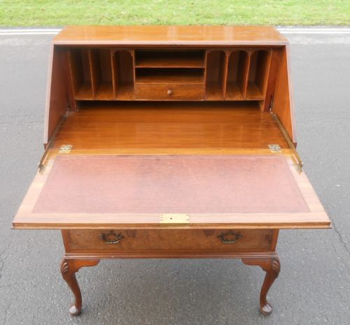 WALNUT WRITING BUREAU BY WARING GILLOW - ADDITIONAL PHOTO 4