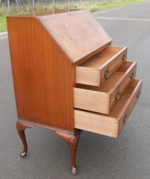 WALNUT WRITING BUREAU BY WARING GILLOW - ADDITIONAL PHOTO 13