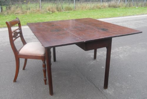 GEORGIAN MAHOGANY DROPLEAF DINING TABLE - ADDITIONAL PHOTO 1