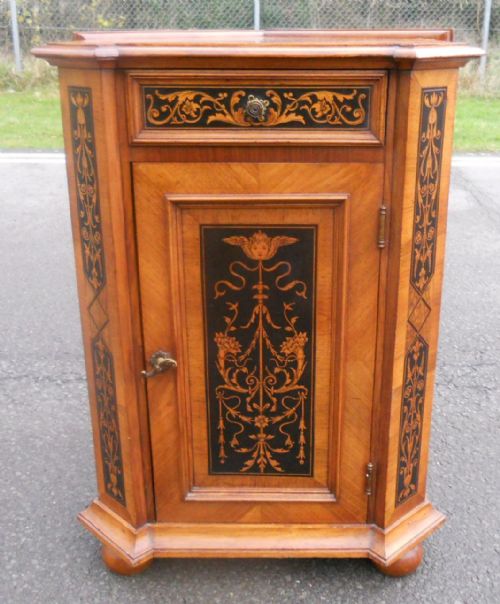 PAIR WALNUT SIDE CABINETS WITH MARQUETRY INLAY - ADDITIONAL PHOTO 13