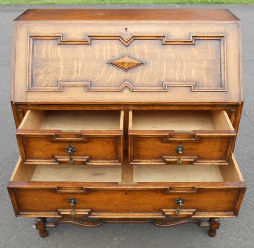 JACOBEAN STYLE OAK WRITING BUREAU - ADDITIONAL PHOTO 6