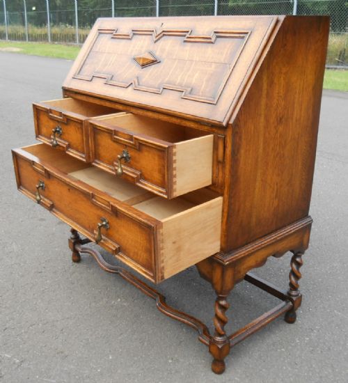 JACOBEAN STYLE OAK WRITING BUREAU - ADDITIONAL PHOTO 7