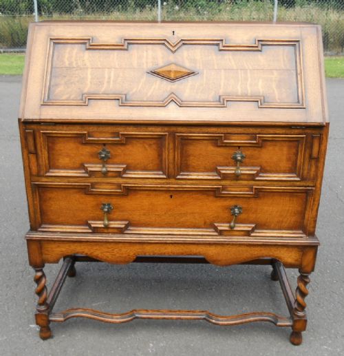 JACOBEAN STYLE OAK WRITING BUREAU - ADDITIONAL PHOTO 8