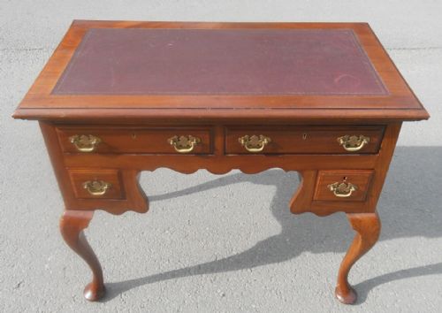GEORGIAN STYLE LADIES MAHOGANY WRITING DESK - ADDITIONAL PHOTO 2