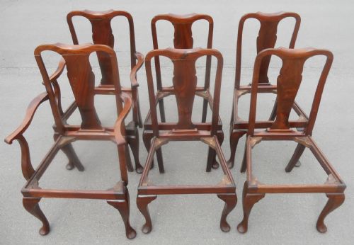 SET OF SIX QUEEN ANNE STYLE MAHOGANY DINING CHAIRS - ADDITIONAL PHOTO 3