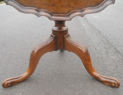 GEORGIAN STYLE MAHOGANY PIE CRUST EDGE TRIPOD TABLE - ADDITIONAL PHOTO 2