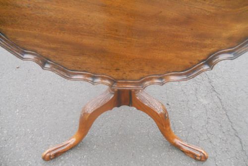 GEORGIAN STYLE MAHOGANY PIE CRUST EDGE TRIPOD TABLE - ADDITIONAL PHOTO 3