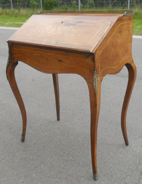 VICTORIAN WALNUT LADIES WRITING BUREAU - ADDITIONAL PHOTO 1