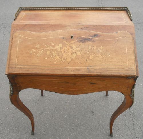 VICTORIAN WALNUT LADIES WRITING BUREAU - ADDITIONAL PHOTO 3
