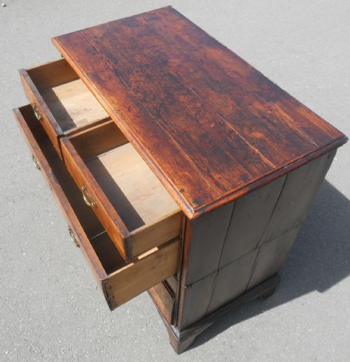 GEORGIAN WALNUT TWO PART CHEST OF DRAWERS - ADDITIONAL PHOTO 4