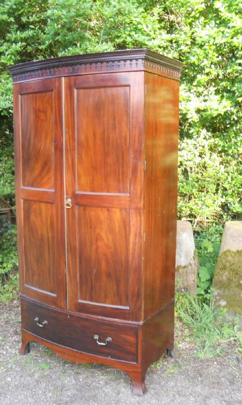 Edwardian Bowfront Mahogany Hanging Wardrobe