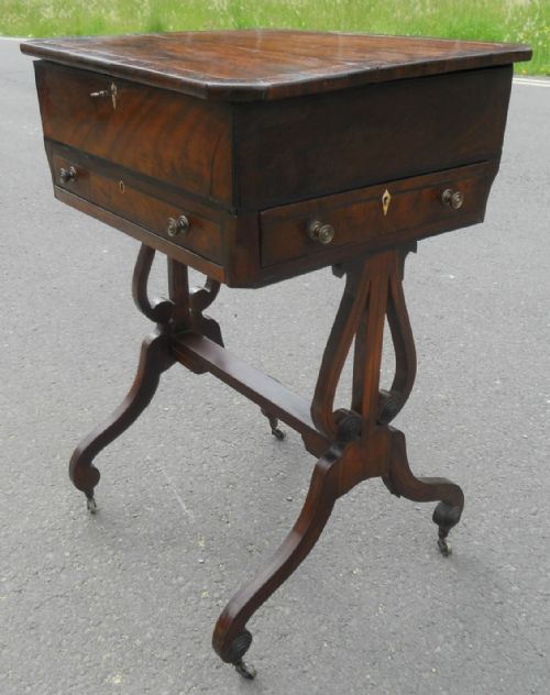REGENCY MAHOGANY LADIES WORKTABLE - ADDITIONAL PHOTO 3