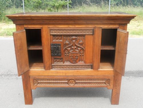 CARVED OAK HALL CUPBOARD - ADDITIONAL PHOTO 8
