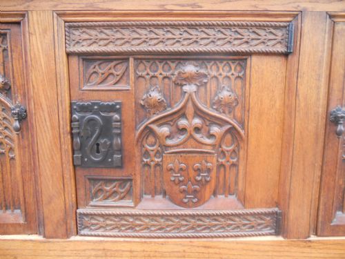 CARVED OAK HALL CUPBOARD - ADDITIONAL PHOTO 10