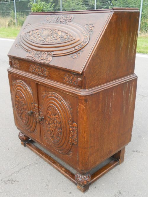 CARVED OAK WRITING BUREAU WITH MOVING INTERIOR - ADDITIONAL PHOTO 2