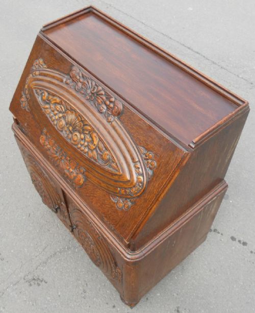 CARVED OAK WRITING BUREAU WITH MOVING INTERIOR - ADDITIONAL PHOTO 3