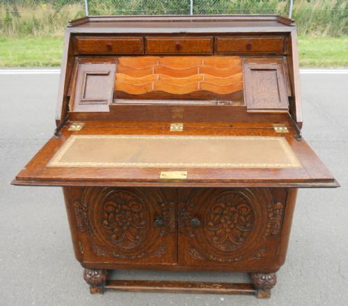 CARVED OAK WRITING BUREAU WITH MOVING INTERIOR - ADDITIONAL PHOTO 9