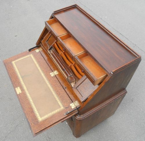 CARVED OAK WRITING BUREAU WITH MOVING INTERIOR - ADDITIONAL PHOTO 10
