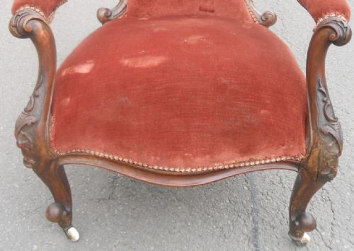 VICTORIAN SPOONBACK WALNUT FRAMED ARMCHAIR - ADDITIONAL PHOTO 3