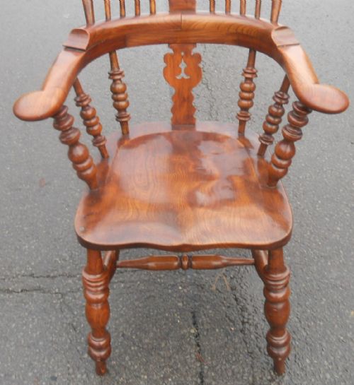 VICTORIAN ELM KITCHEN ARMCHAIR - ADDITIONAL PHOTO 3