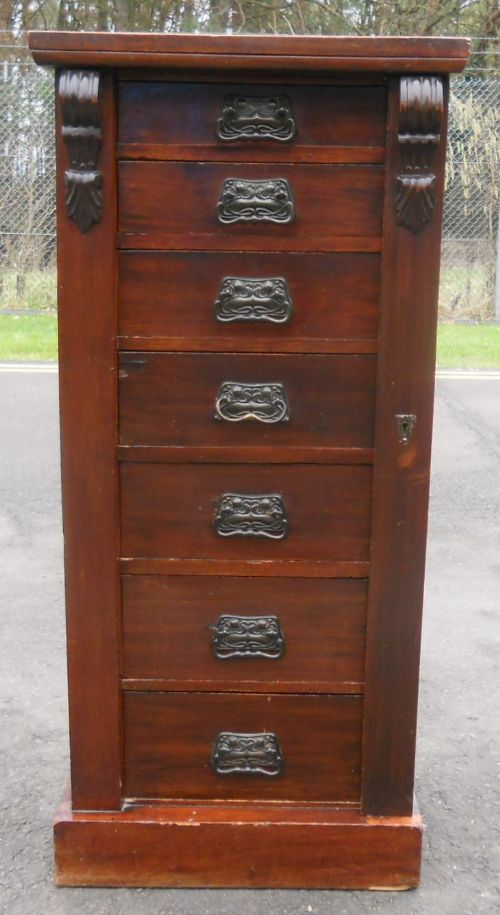 Victorian Mahogany Wellington Chest