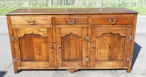 Quality Oak Dresser Base Sideboard