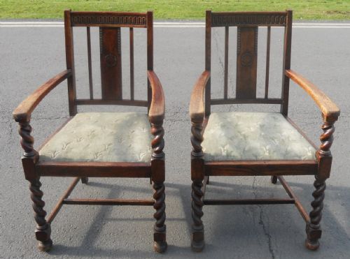 PAIR OAK CARVER ARMCHAIRS - ADDITIONAL PHOTO 4