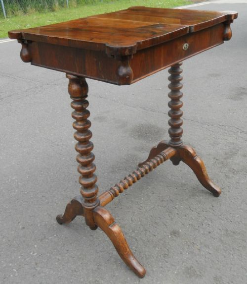 VICTORIAN ROSEWOOD CENTRE TABLE - ADDITIONAL PHOTO 3