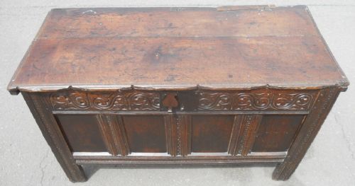 ANTIQUE OAK BLANKET CHEST - ADDITIONAL PHOTO 4