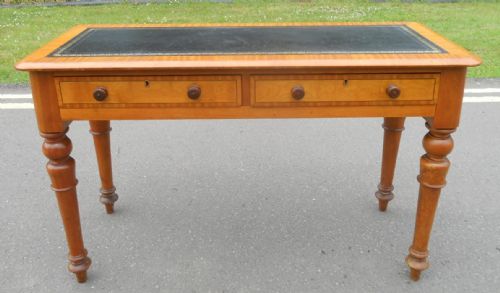 VICTORIAN BLOND MAHOGANY WRITING TABLE