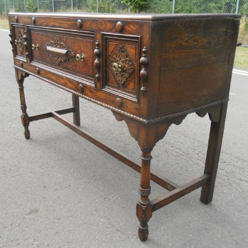JACOBEAN STYLE THREE DRAWER OAK DRESSER BASE - ADDITIONAL PHOTO 5