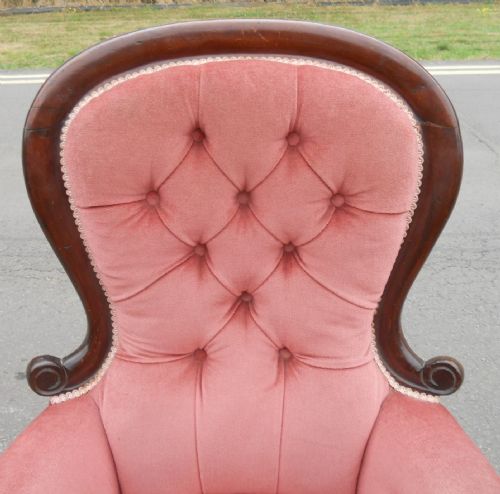 VICTORIAN SPOONBACK MAHOGANY FIRESIDE ARMCHAIR - ADDITIONAL PHOTO 1