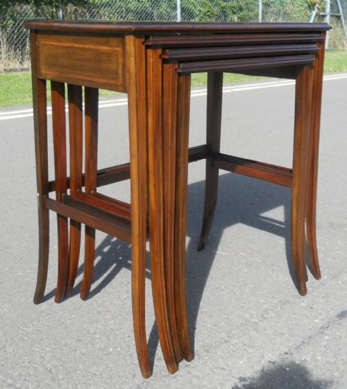 EDWARDIAN MAHOGANY NEST OF FOUR COFFEE TABLES - ADDITIONAL PHOTO 1