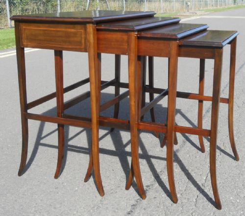 EDWARDIAN MAHOGANY NEST OF FOUR COFFEE TABLES - ADDITIONAL PHOTO 4