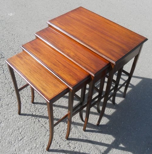EDWARDIAN MAHOGANY NEST OF FOUR COFFEE TABLES - ADDITIONAL PHOTO 6