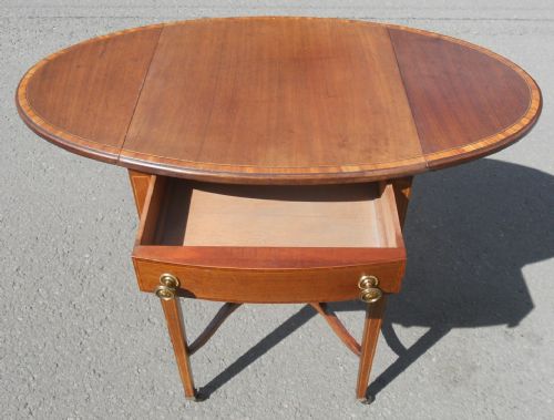 GEORGIAN SMALL MAHOGANY OVAL DROPLEAF TABLE - ADDITIONAL PHOTO 6