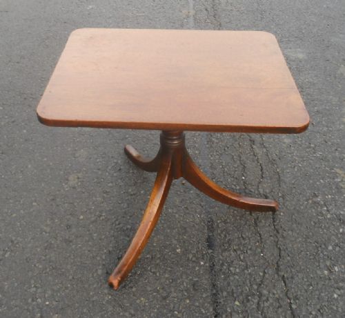Georgian Mahogany Tripod Coffee Table