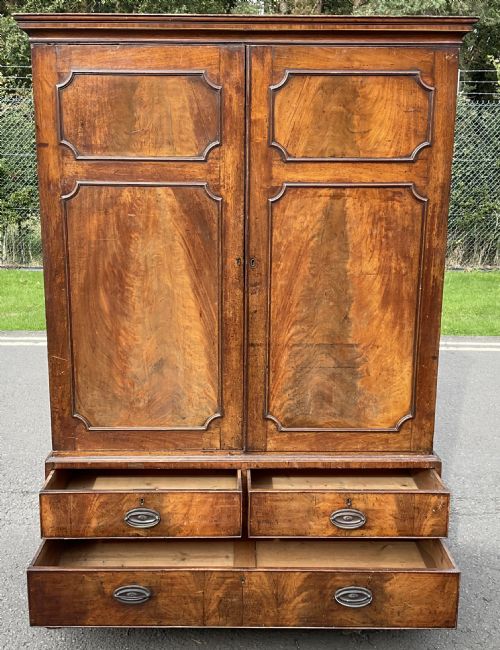 GEORGIAN MAHOGANY LINEN PRESS - ADDITIONAL PHOTO 9