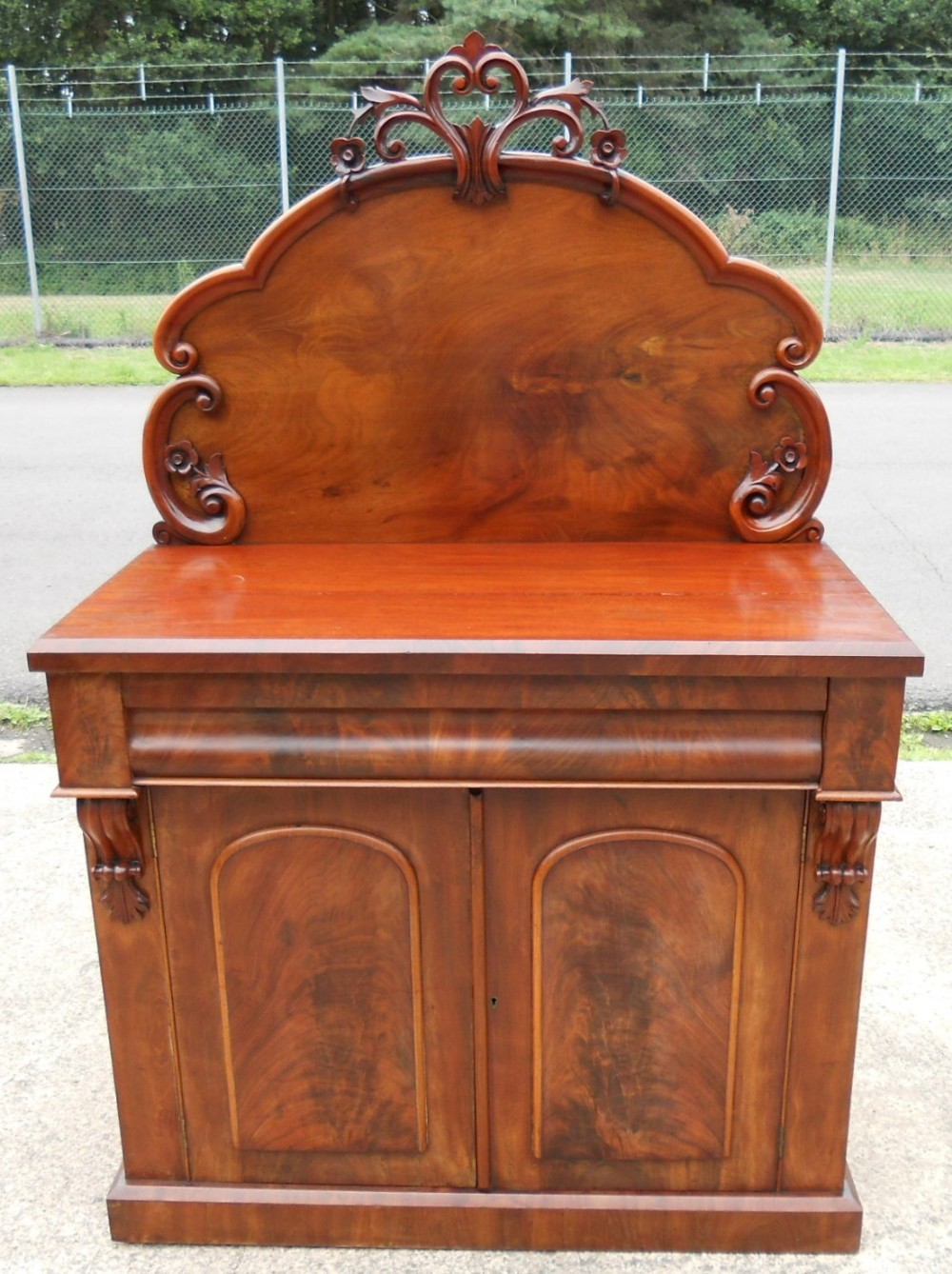 Victorian Mahogany Chiffonier Sideboard 