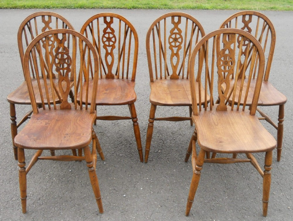Set of Six Elm Wheelback Kitchen Chairs 