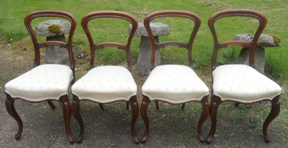 Set of Four Victorian Walnut Dining Chairs 
